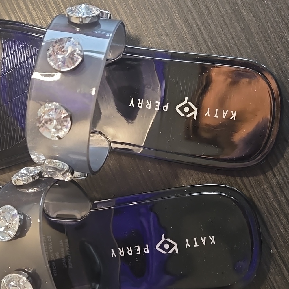 Katy Perry Jelly Rhinestone Slides Black Sandals Women’s Size 8 NEW - Picture 4 of 8